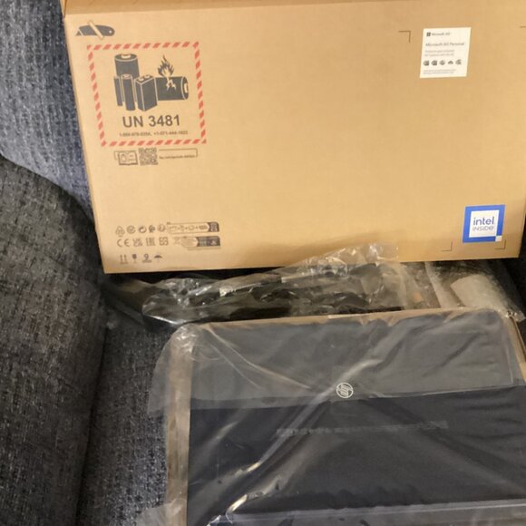 New HP  14" Touch Laptop-Navy Blue w/MS Office 365 & HP Protection, mouse - Picture 1 of 3